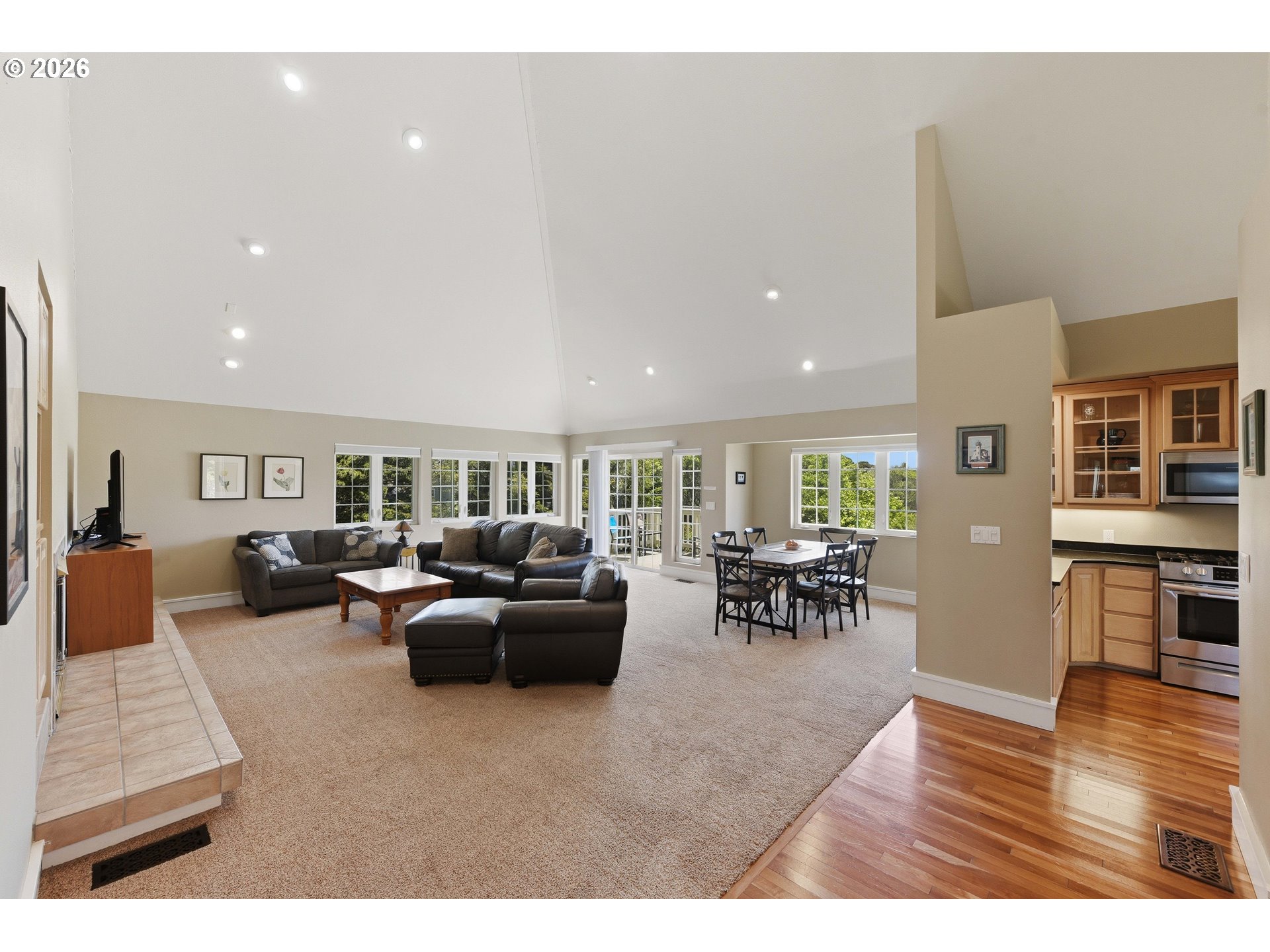 1337 Beach Loop Road Bandon, OR 97411 - Photo 10 of 47