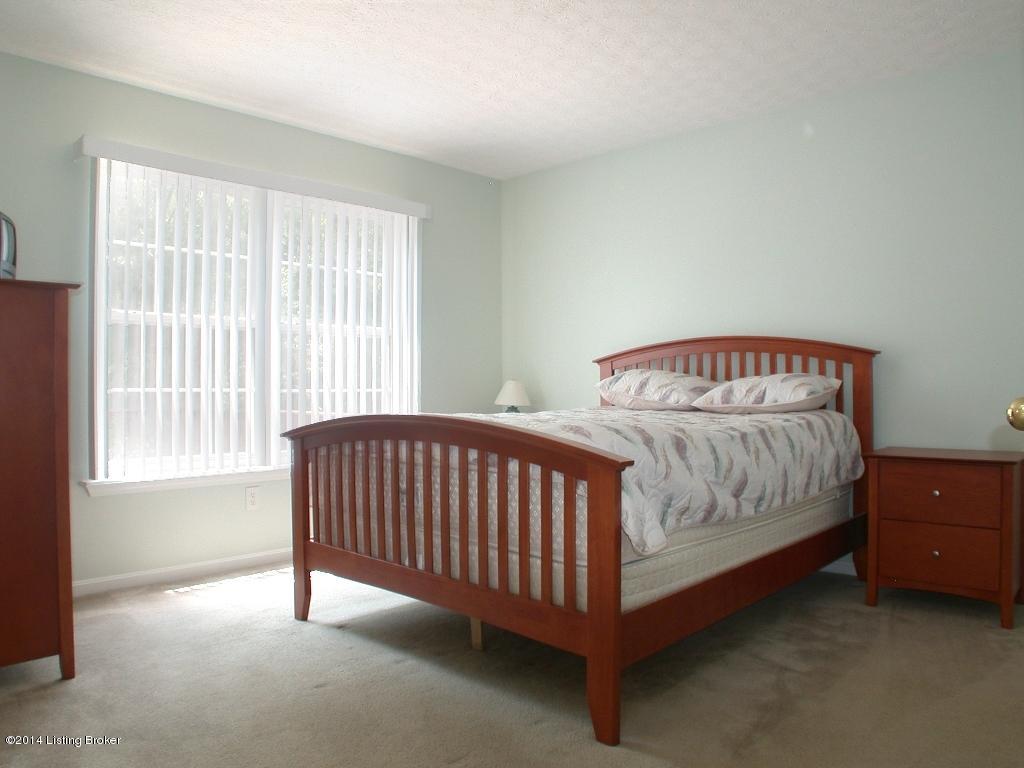 11018 St Rene Road Louisville, KY 40299 - Photo 13 of 41 13