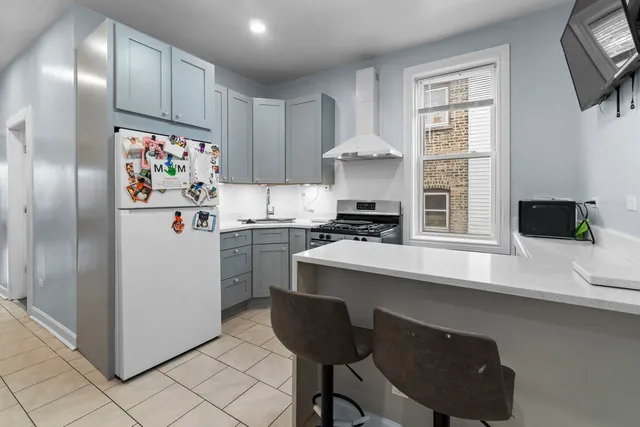 $440,000 | 4920 West Iowa Street, Chicago, IL 60651