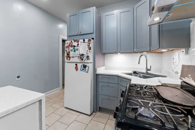 $440,000 | 4920 West Iowa Street, Chicago, IL 60651