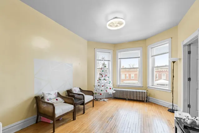 $440,000 | 4920 West Iowa Street, Chicago, IL 60651