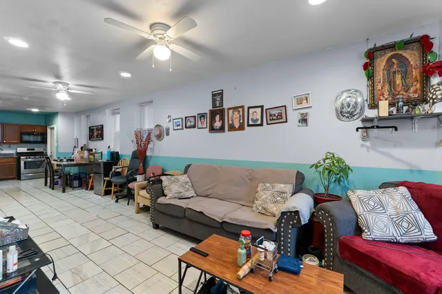 $440,000 | 4920 West Iowa Street, Chicago, IL 60651