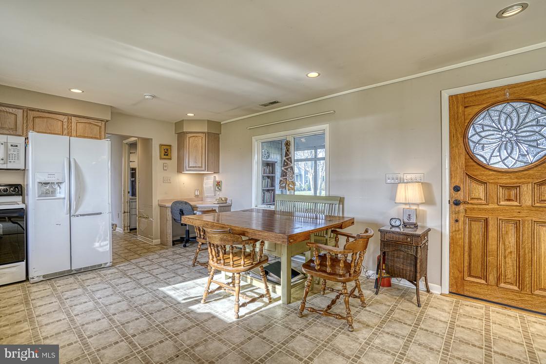 4885 Fairbank Road Tilghman, MD 21671 - Photo 10 of 52 Kitchen