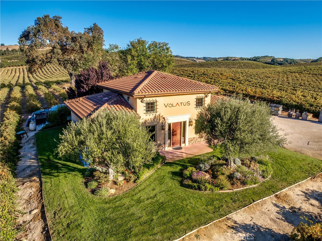 3130 Oakdale Road Paso Robles, CA 93446 - Photo 27 of 75 Tasting Room