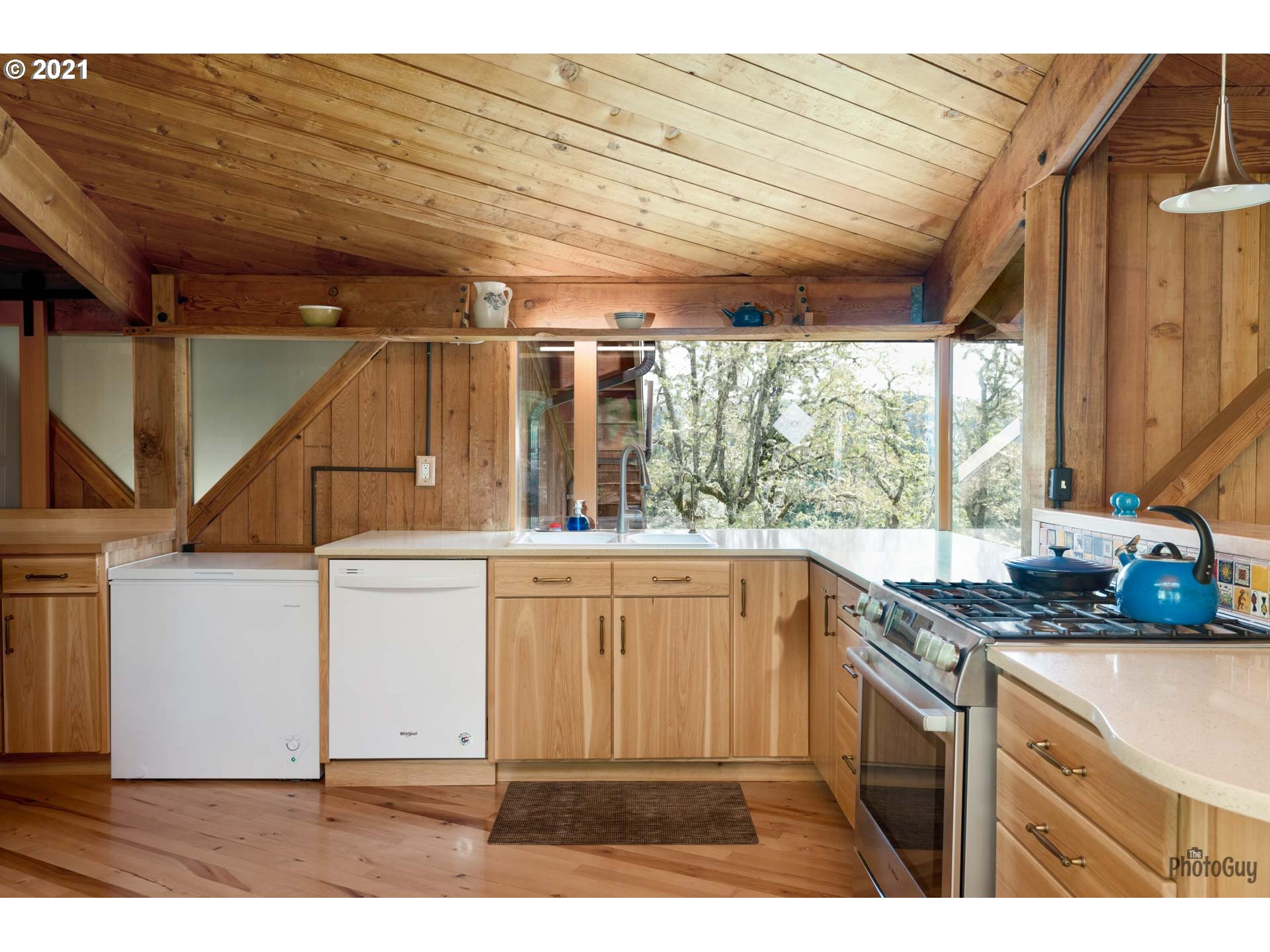 85220 Florence Road Eugene, OR 97405 - Photo 11 of 32 Gallery Image 11