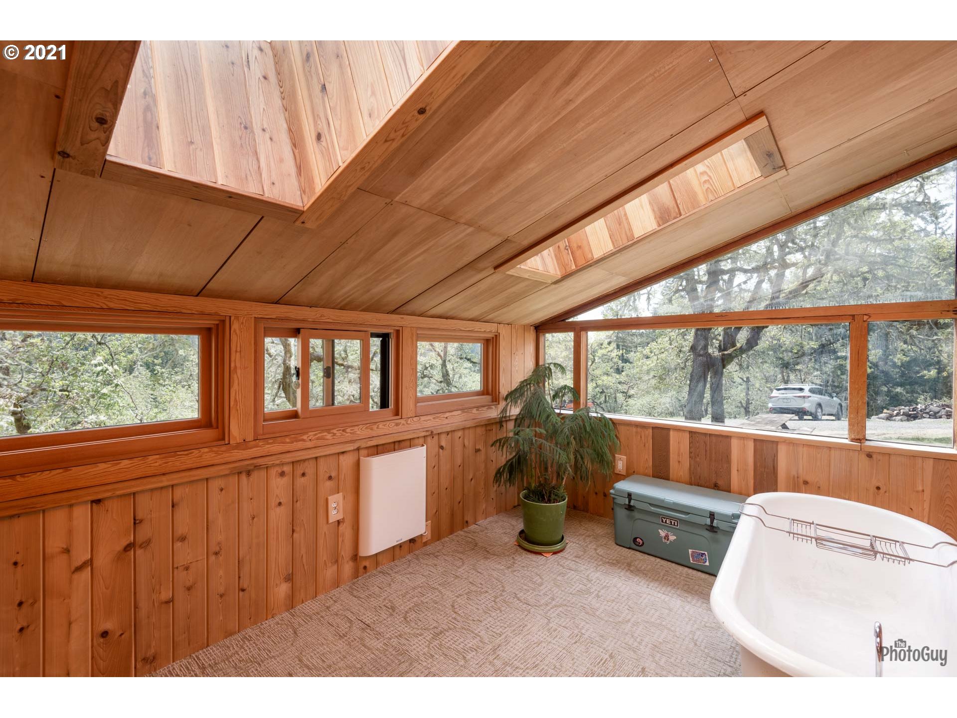85220 Florence Road Eugene, OR 97405 - Photo 17 of 32 Gallery Image 17