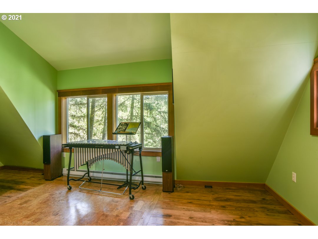 85220 Florence Road Eugene, OR 97405 - Photo 27 of 32 Gallery Image 27
