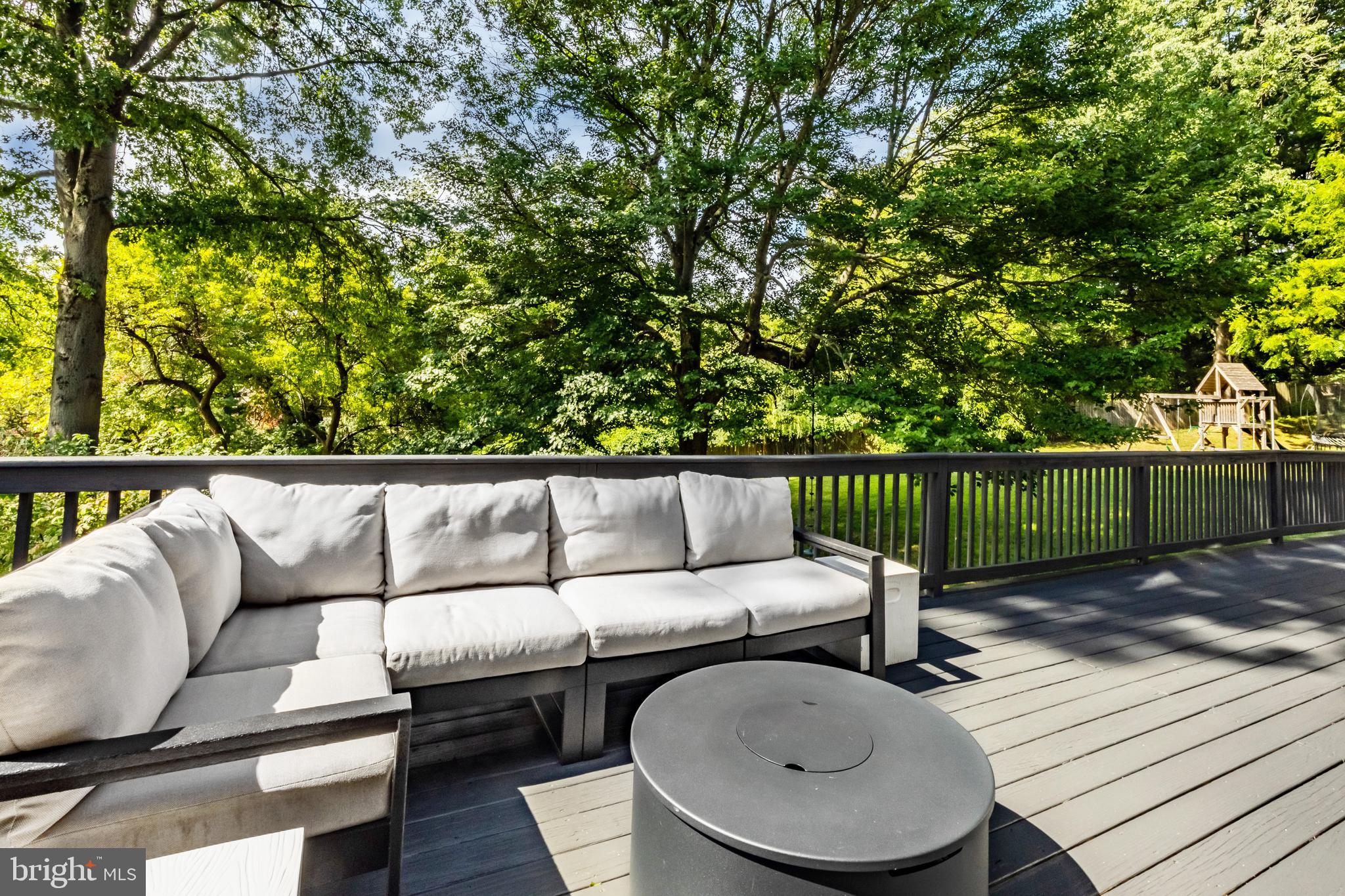 65 Roberts Road Newtown Square, PA 19073 - Photo 50 of 53 a view of a couches in a balcony