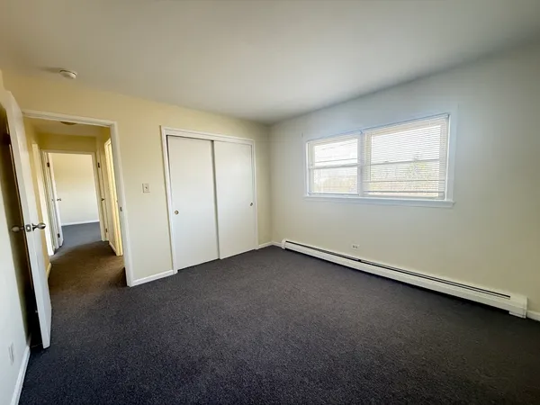 $1,650 | 5720 East Avenue, Unit 3A, Countryside, IL 60525