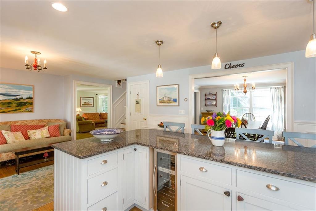 8 Mayflower Drive Cumberland, ME 04021 - Photo 5 of 17 Photo