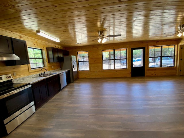 2084 Hampton Road Pittsburgh, PA 15234 - Photo 10 of 32 Photo 10