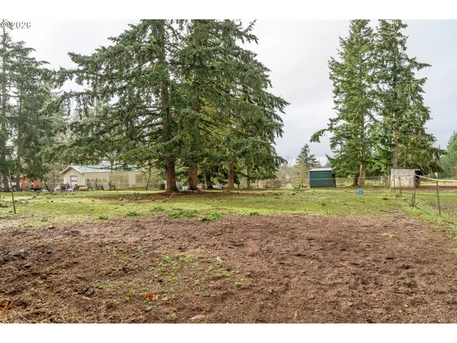 a view of a golf course