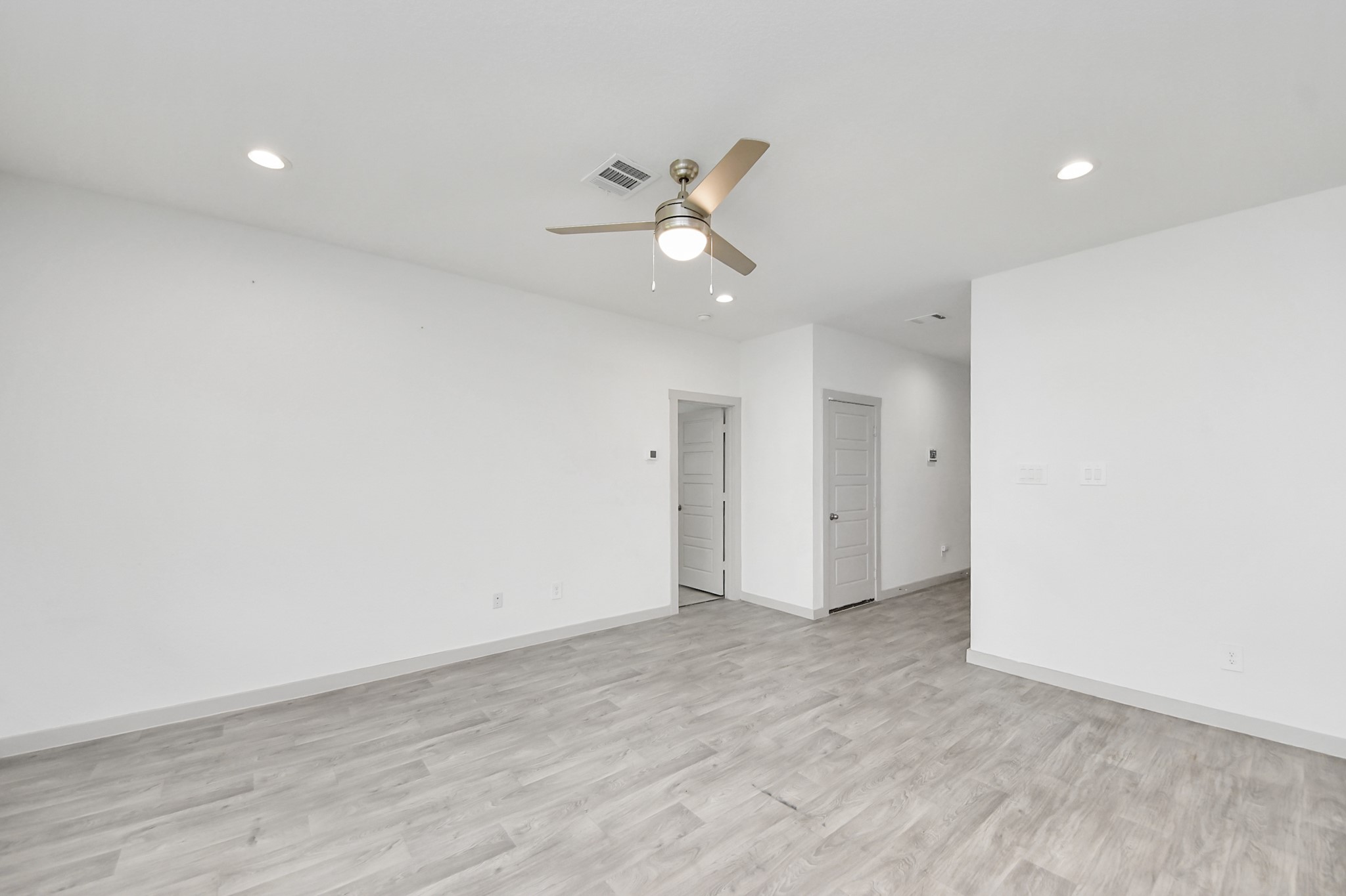 7923 Cattleman Vly Drive Rosharon, TX 77583 - Photo 7 of 34