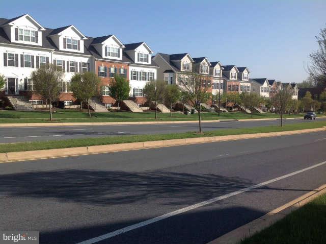 23030 Stringtown Road, Unit 2139 Clarksburg, MD 20871 - Photo 3 of 14 Exterior (General)