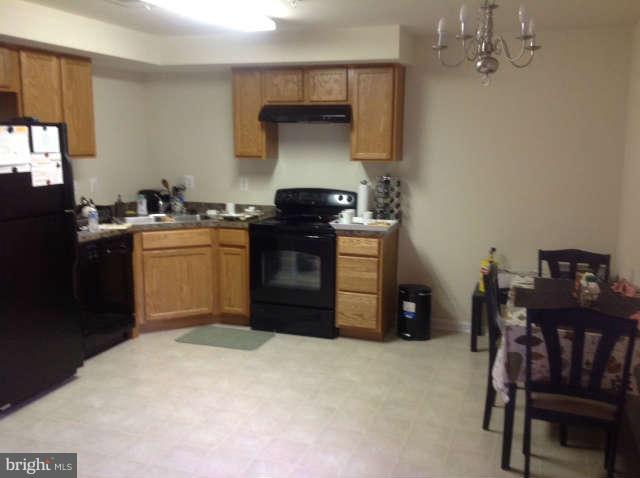 23030 Stringtown Road, Unit 2139 Clarksburg, MD 20871 - Photo 6 of 14 Kitchen