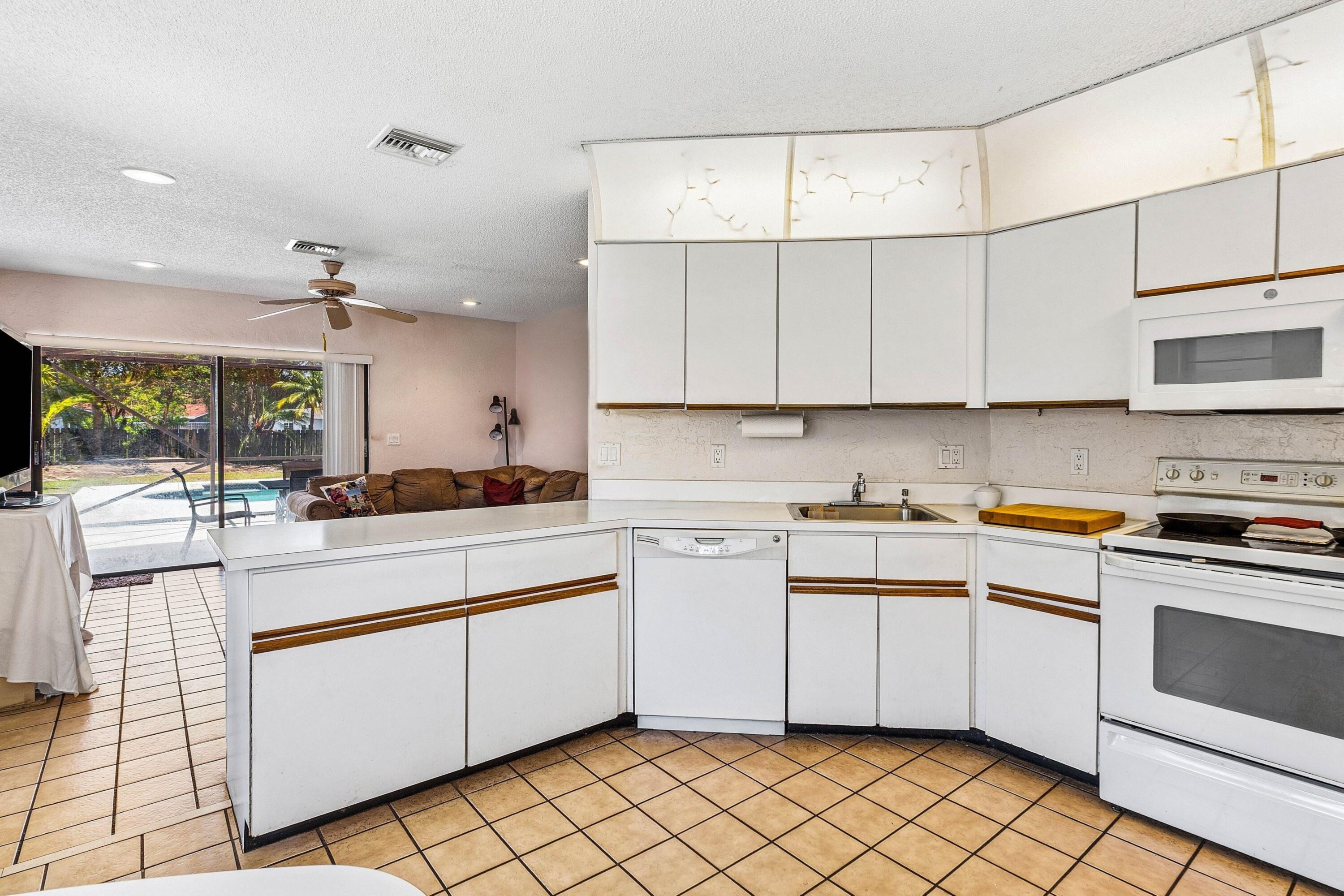 9792 Majorca Place Boca Raton, FL 33434 - Photo 14 of 34 Untitled design (5)