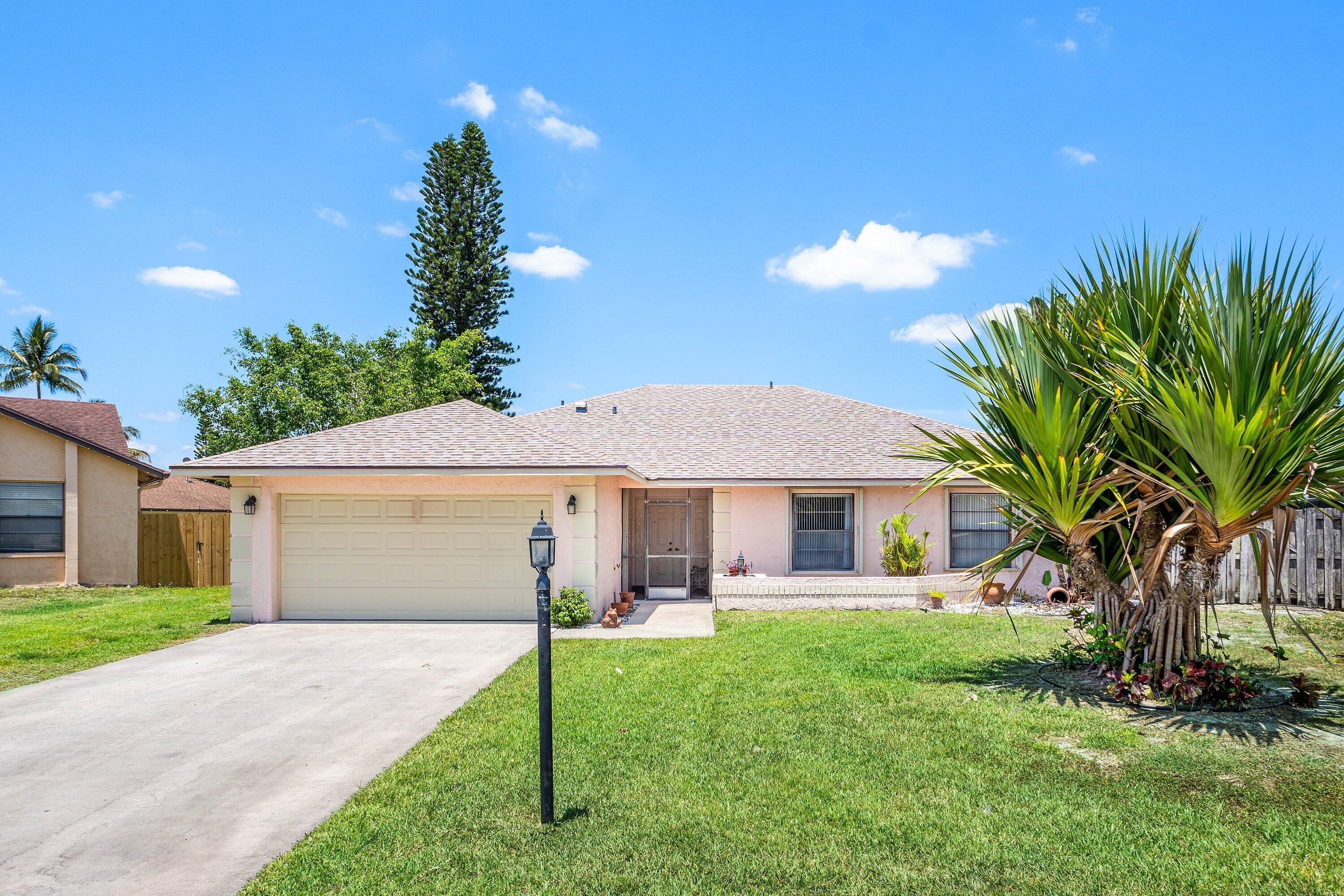9792 Majorca Place Boca Raton, FL 33434 - Photo 3 of 34 Front of home