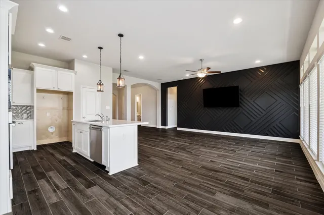 $370,000 | 30211 Liatris Bend Lane, Brookshire, TX 77423