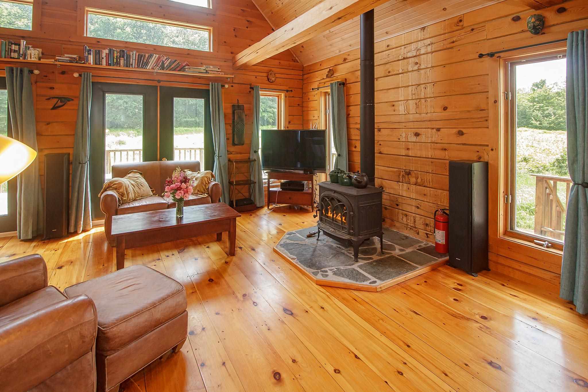 657 Stimpson Hill Road Whitingham, VT 05361 - Photo 6 of 27