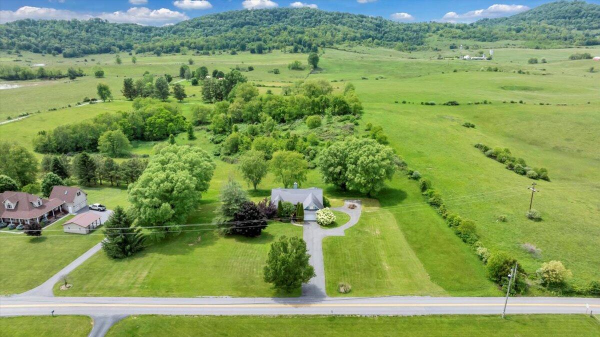 2747 Fairview Road Lewisburg, WV 24901 - Photo 62 of 81 Gallery Image 62