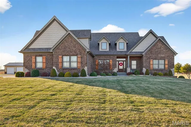 $1,300,000 | 2745 North Cappel Road, Moscow Mills, MO 63362