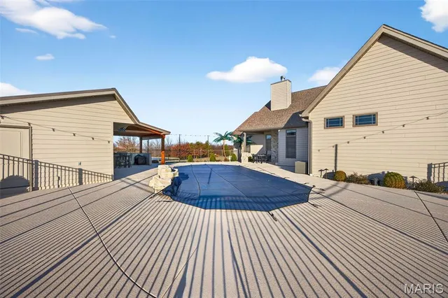 $1,300,000 | 2745 North Cappel Road, Moscow Mills, MO 63362