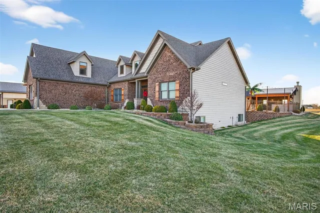 $1,300,000 | 2745 North Cappel Road, Moscow Mills, MO 63362