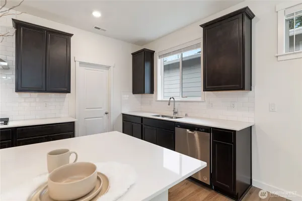 $594,950 | 16911 127th Ave Court East, Puyallup, WA 98374