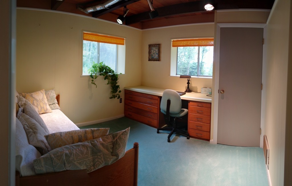 1290 Bay Road Amherst, MA 01002 - Photo 24 of 30