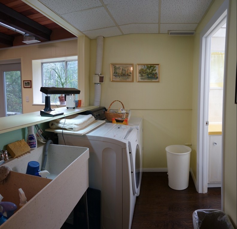 1290 Bay Road Amherst, MA 01002 - Photo 27 of 30