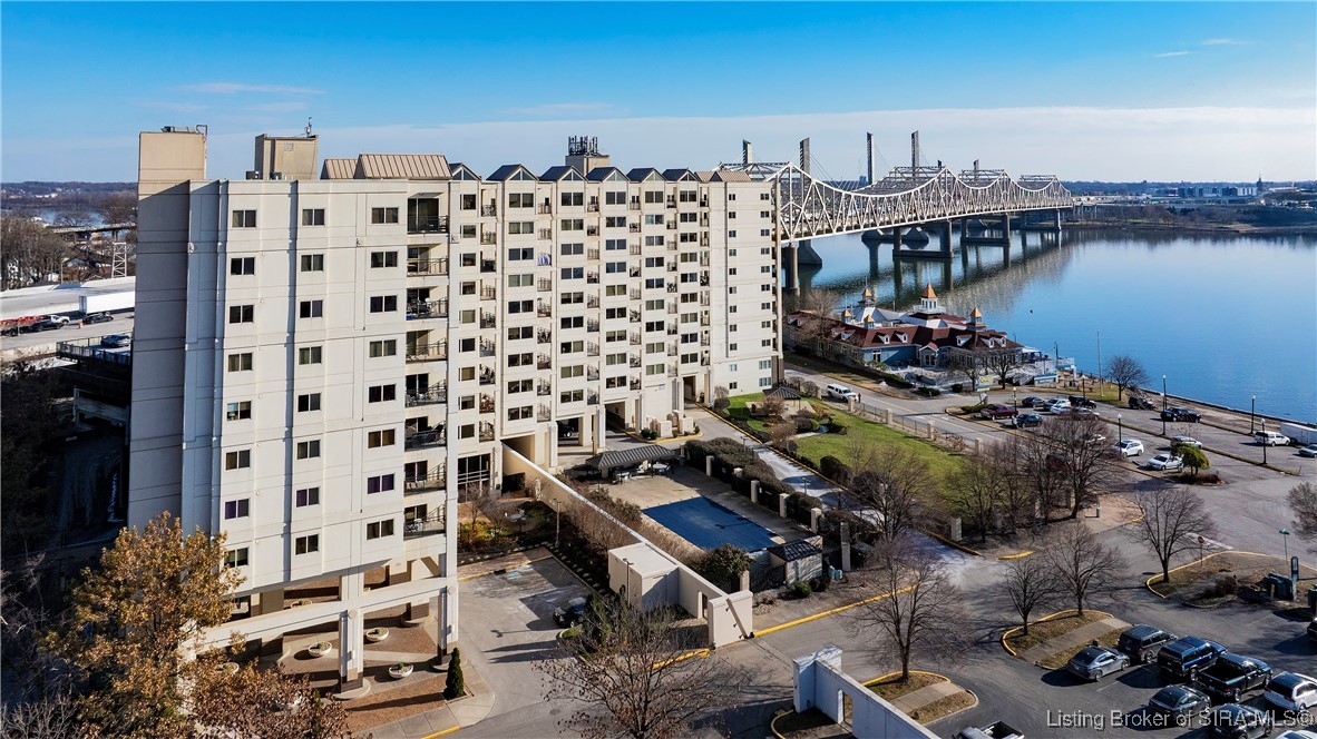 1 Riverpointe Plaza, Unit 820 Jeffersonville, IN 47130 - Photo 11 of 56