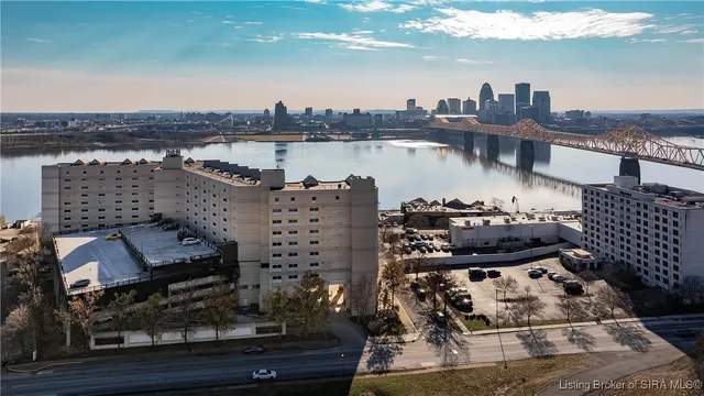 $239,000 | 1 Riverpointe Plaza, Unit 820, Jeffersonville, IN 47130