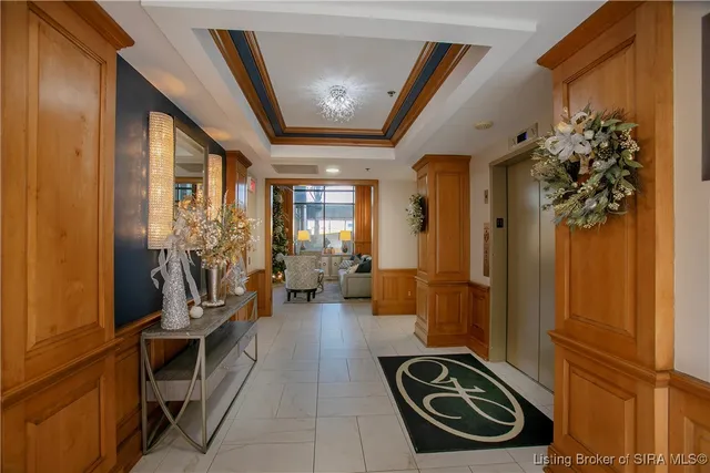 $239,000 | 1 Riverpointe Plaza, Unit 820, Jeffersonville, IN 47130