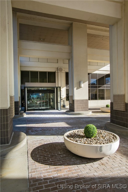 1 Riverpointe Plaza, Unit 820 Jeffersonville, IN 47130 - Photo 2 of 56 Impressive covered entry for receiving guests