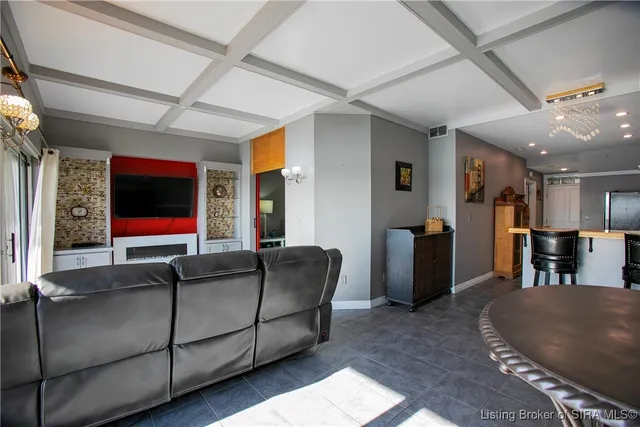 $239,000 | 1 Riverpointe Plaza, Unit 820, Jeffersonville, IN 47130