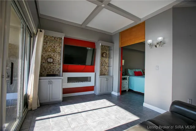 $239,000 | 1 Riverpointe Plaza, Unit 820, Jeffersonville, IN 47130