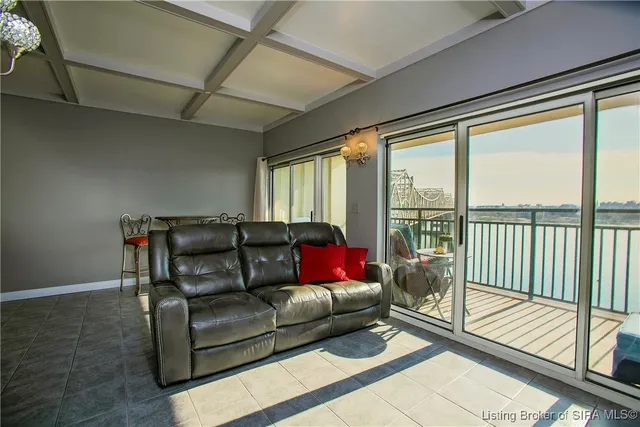 $239,000 | 1 Riverpointe Plaza, Unit 820, Jeffersonville, IN 47130