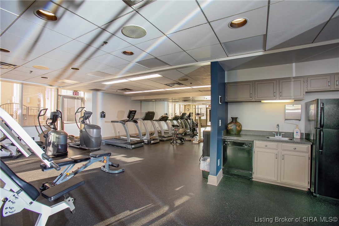 1 Riverpointe Plaza, Unit 820 Jeffersonville, IN 47130 - Photo 52 of 56 Well-appointed fitness center