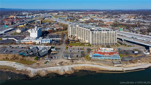 $239,000 | 1 Riverpointe Plaza, Unit 820, Jeffersonville, IN 47130