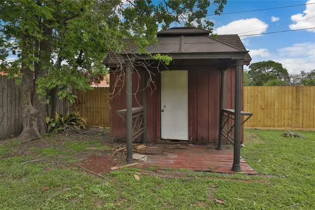 $3,500 | 2706 Stetson Lane, Houston, TX 77043
