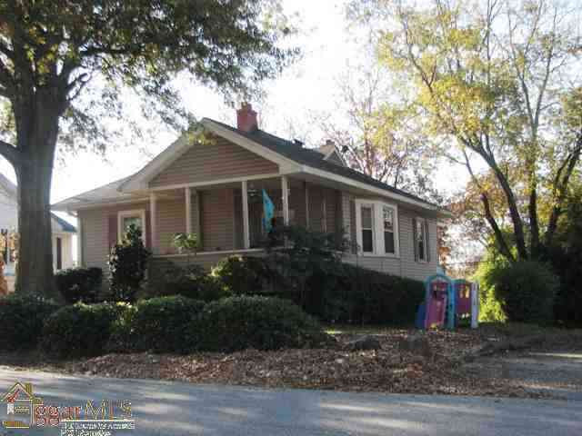 21 Lawrence Street Lyman, SC 29365 - Photo 1 of 25 Gallery Image 1