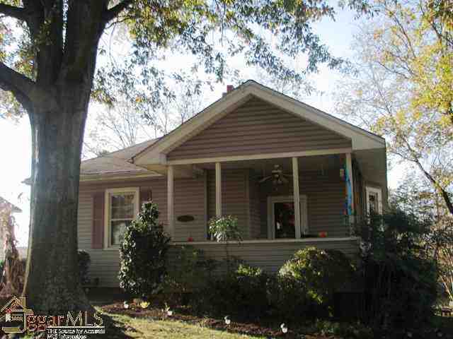 21 Lawrence Street Lyman, SC 29365 - Photo 3 of 25 Gallery Image 3