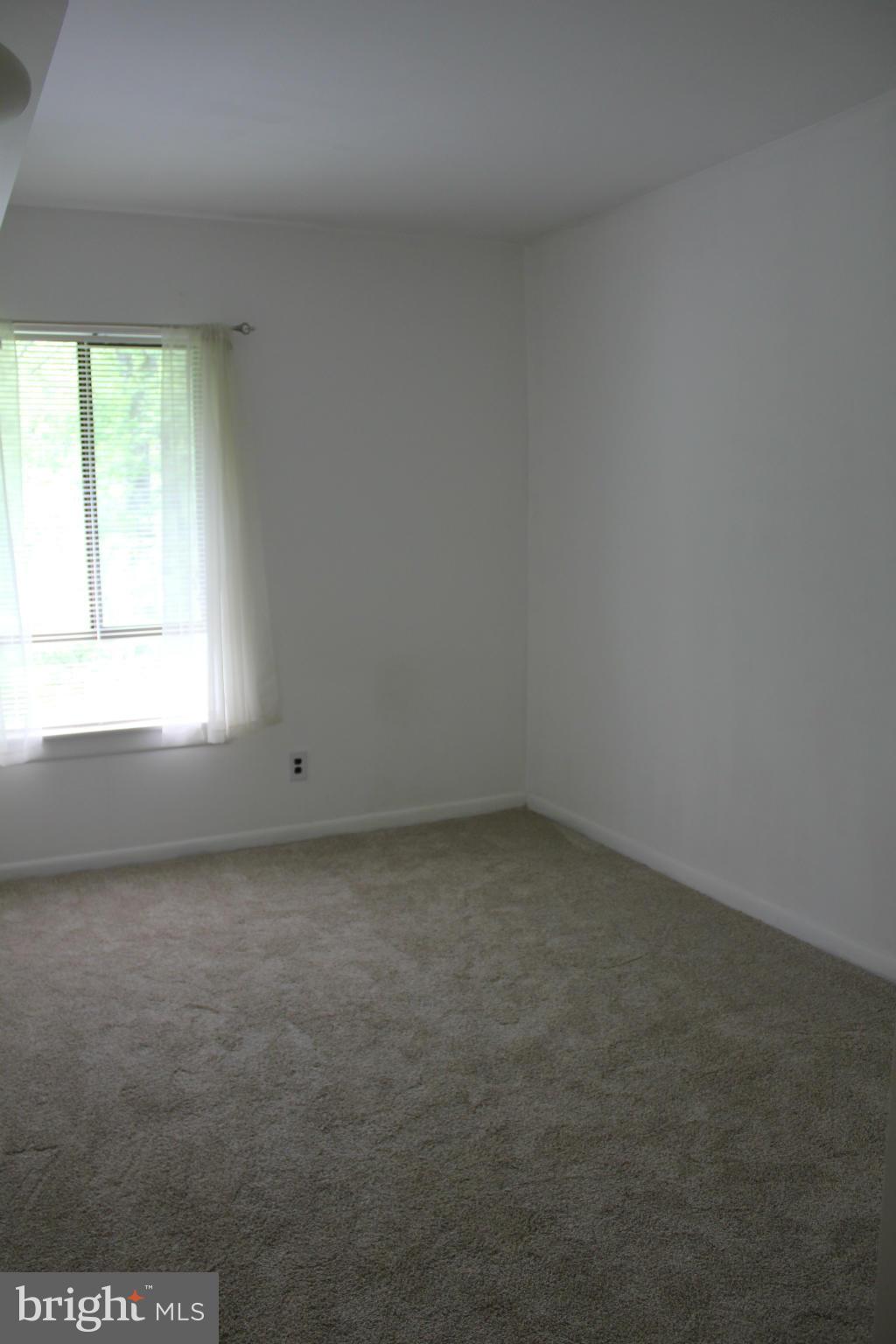 11617 Stoneview Square, Unit 22C Reston, VA 20191 - Photo 9 of 9 Bedroom