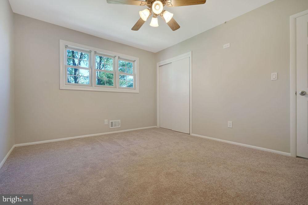 6 Mill Bend Road Hamilton, NJ 08690 - Photo 8 of 18 Gallery Image 8