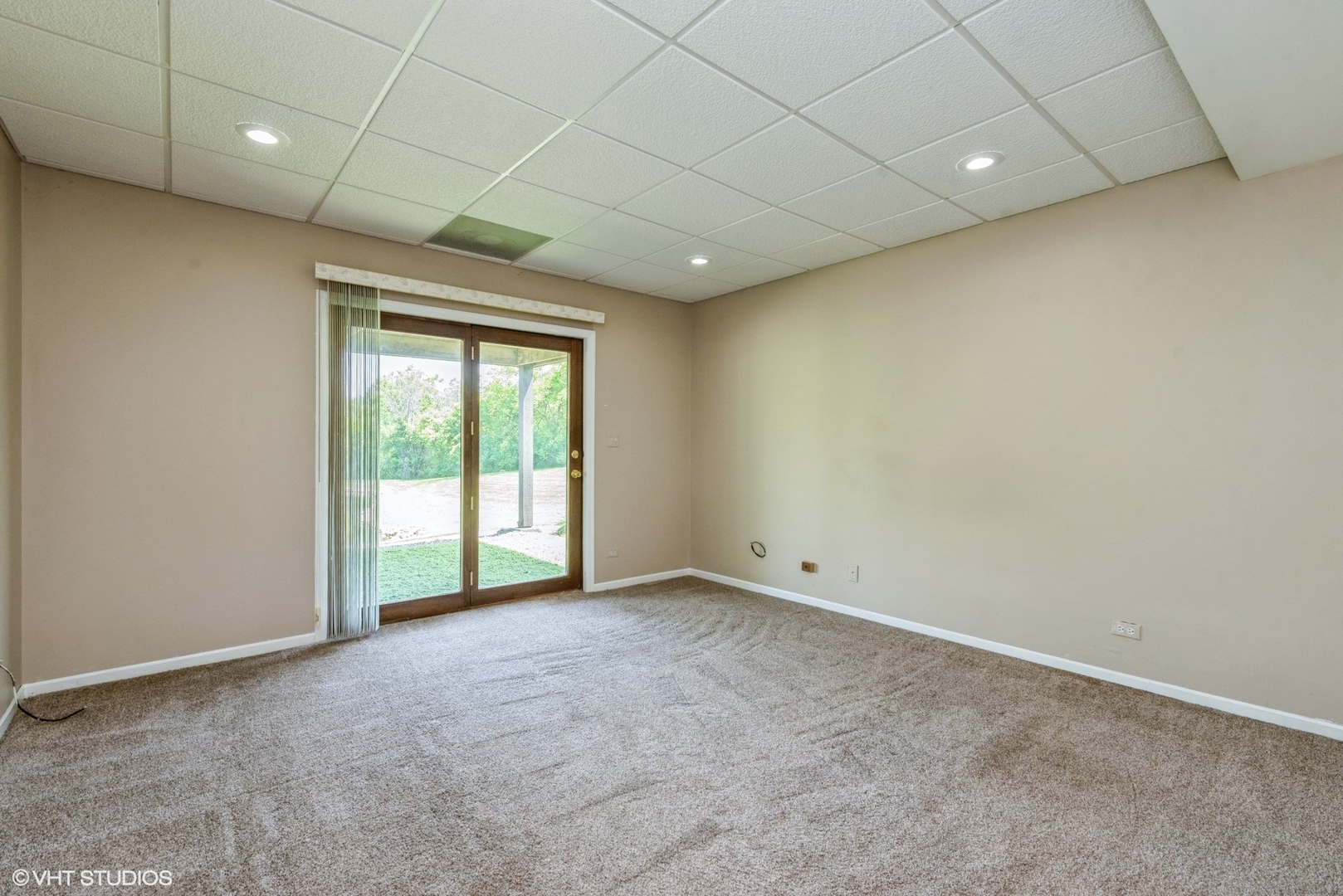 24717 West Caine Road Ingleside, IL 60041 - Photo 12 of 40 a view of an empty room with a window