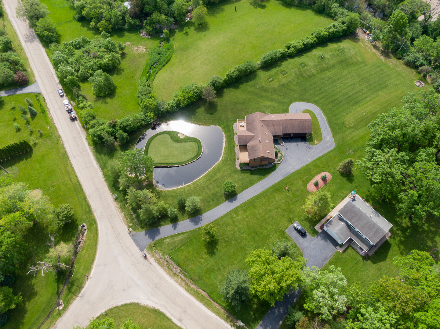 24717 West Caine Road Ingleside, IL 60041 - Photo 31 of 40 an aerial view of a house