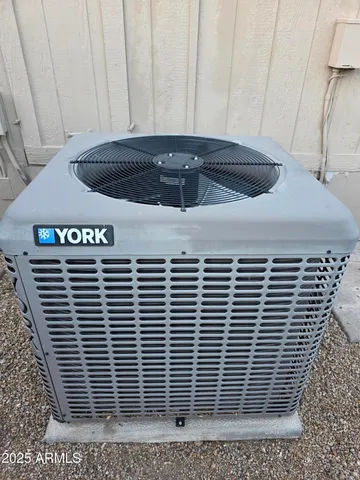 $59,900 | 2233 East Behrend Drive, Unit 152, Phoenix, AZ 85024