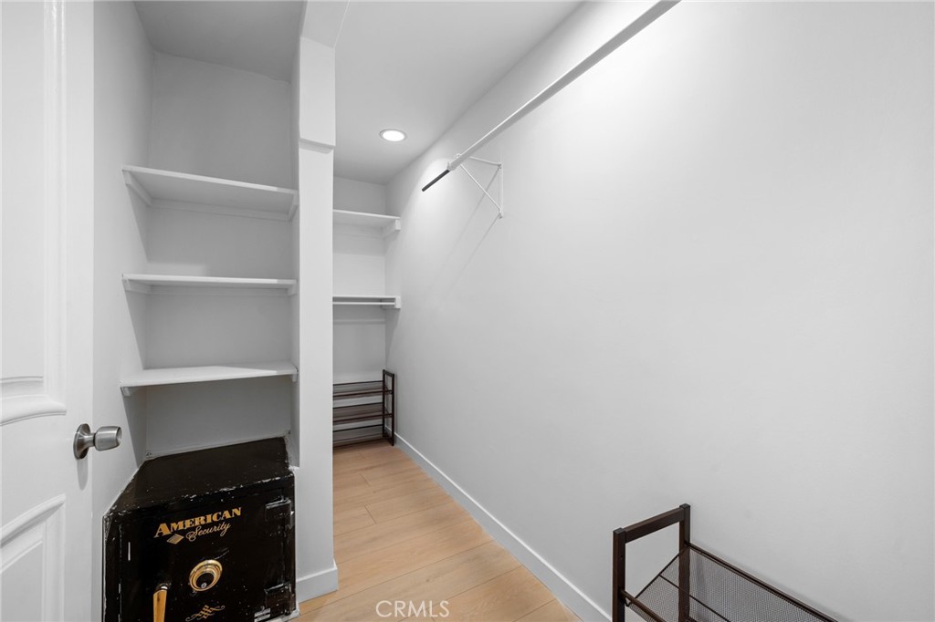 11148 Plainview Avenue Tujunga, CA 91042 - Photo 19 of 29