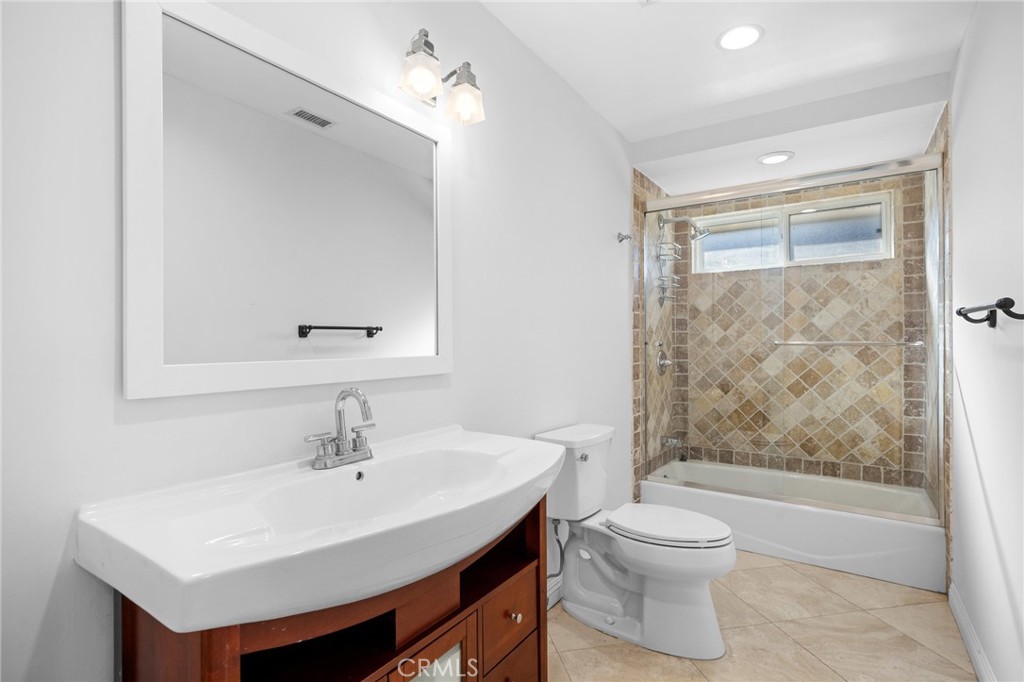 11148 Plainview Avenue Tujunga, CA 91042 - Photo 24 of 29