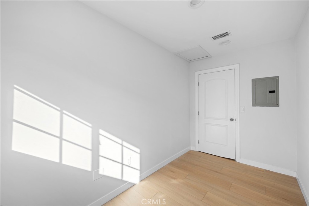 11148 Plainview Avenue Tujunga, CA 91042 - Photo 26 of 29